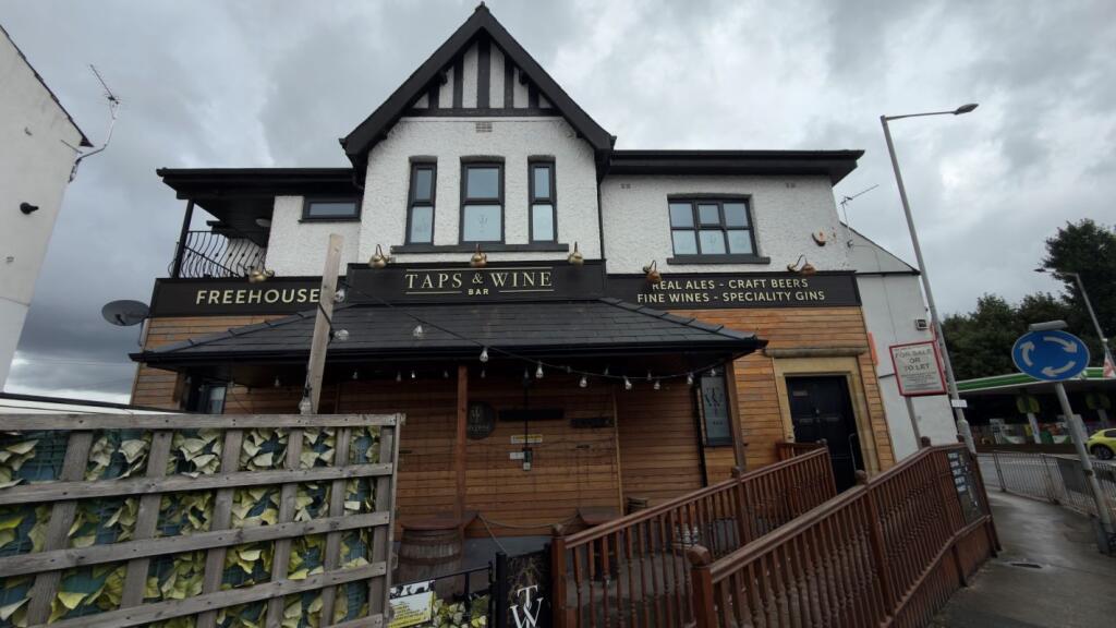 Main image of property: 2 Chorley Road, Walton-le-Dale, Preston, Lancashire, PR5 4JA