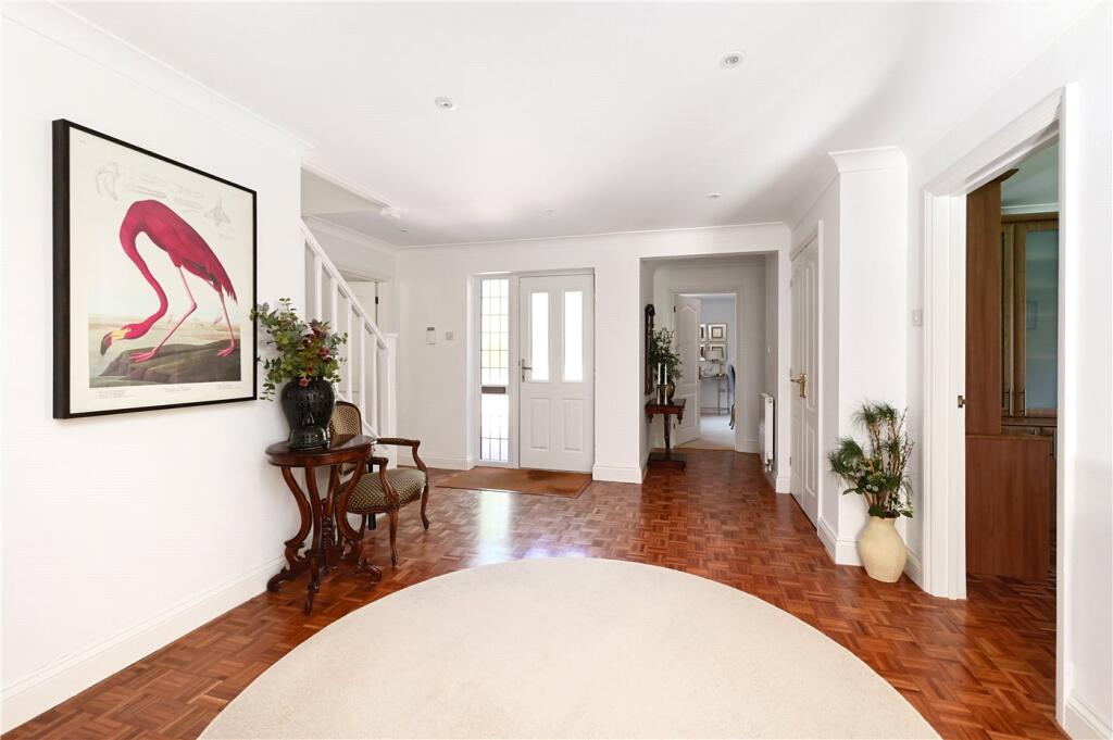 House in Finchampstead - View 4