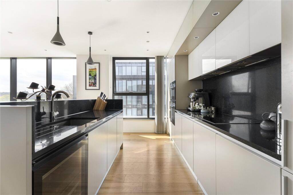 Apartment in Edinburgh, Quartermile, Tollcross - More