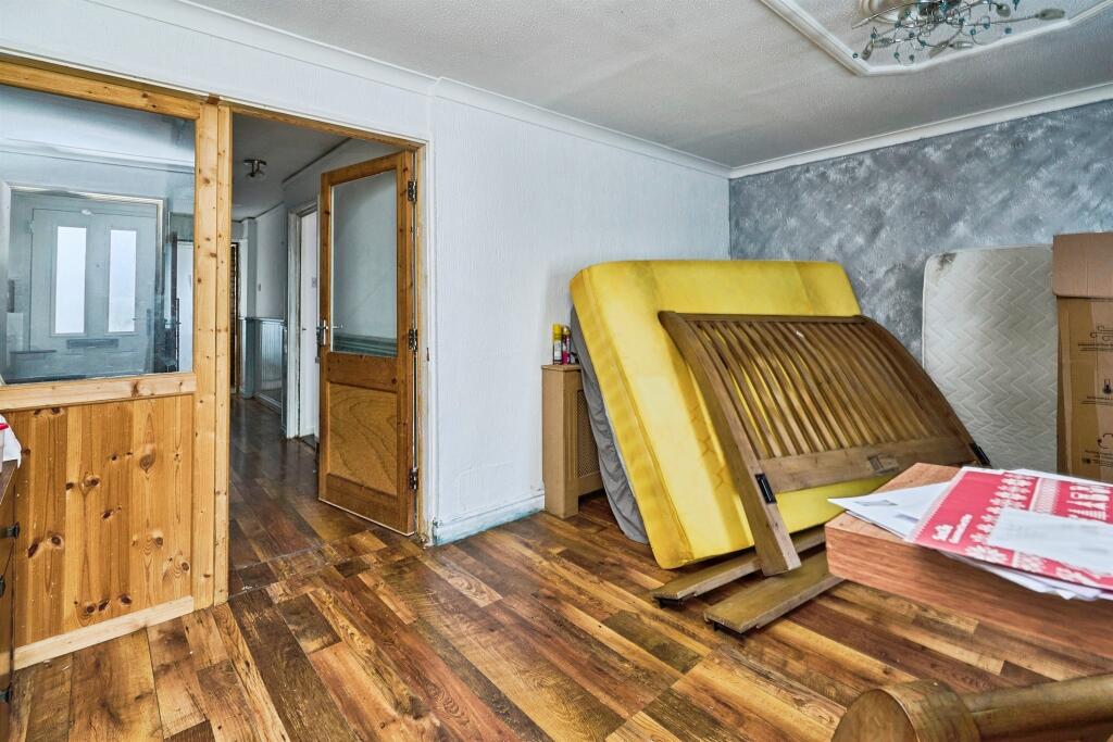 House in Wolverhampton, West Midlands - View 4