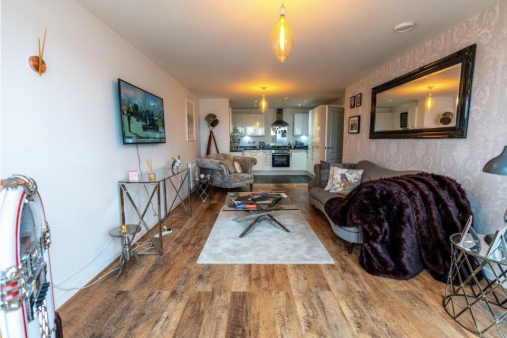 Apartment in Rochester - View 5