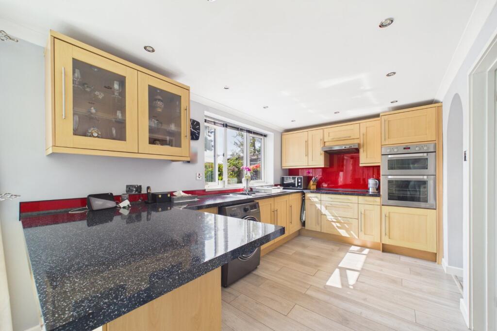Badgers Way, Bracknell, Berkshire, RG12 - View 6
