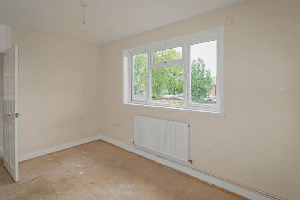 House in Dorset, Bournemouth, Christchurch and Poole - View 3