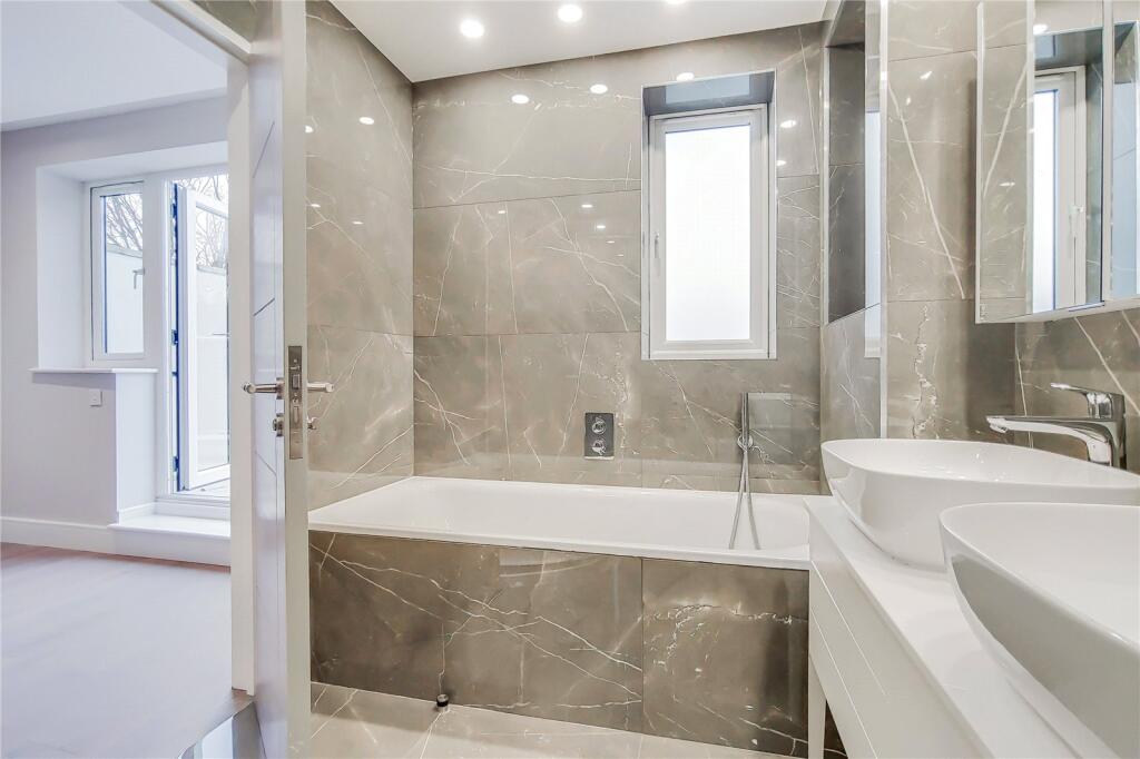 House in London - View 4