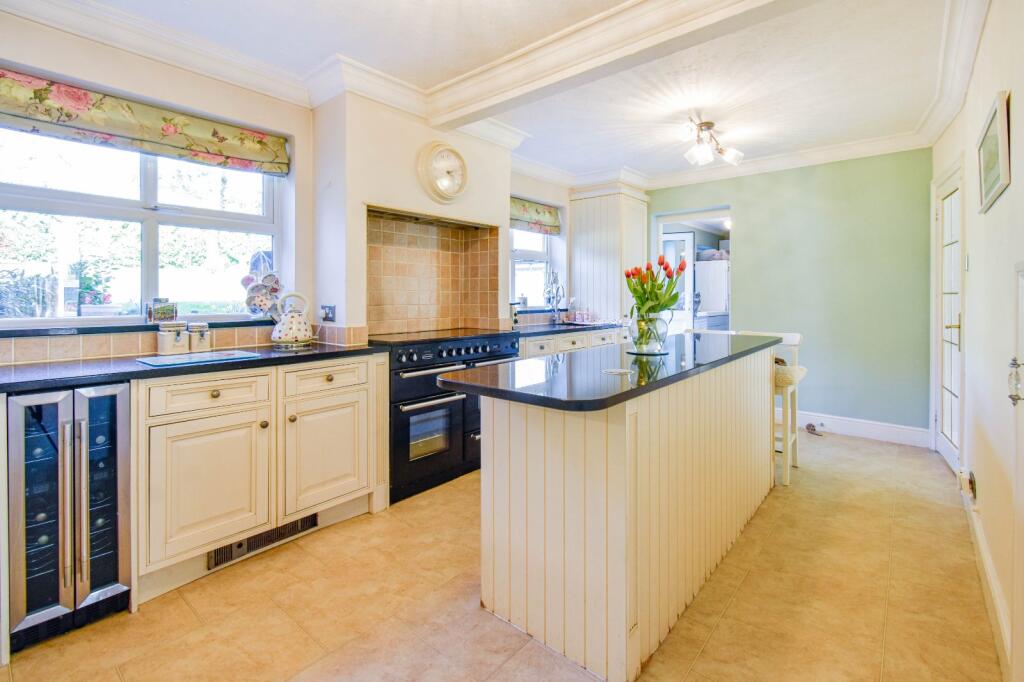 House in Newbury, West Berkshire - View 3