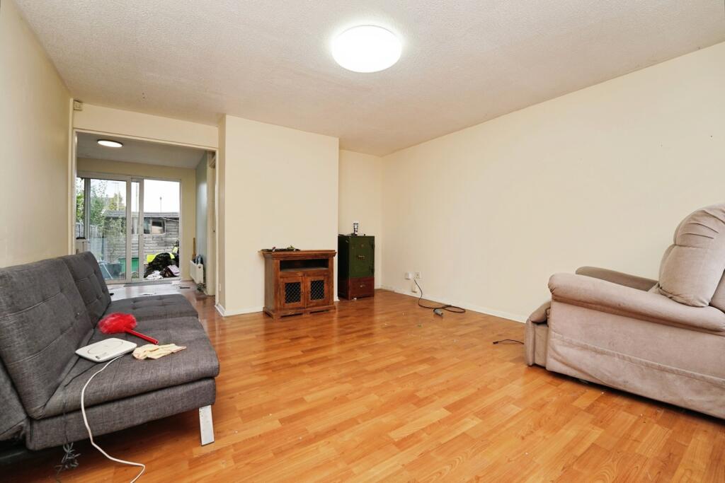House in Cheltenham, Hatherley, Up Hatherley - View 3