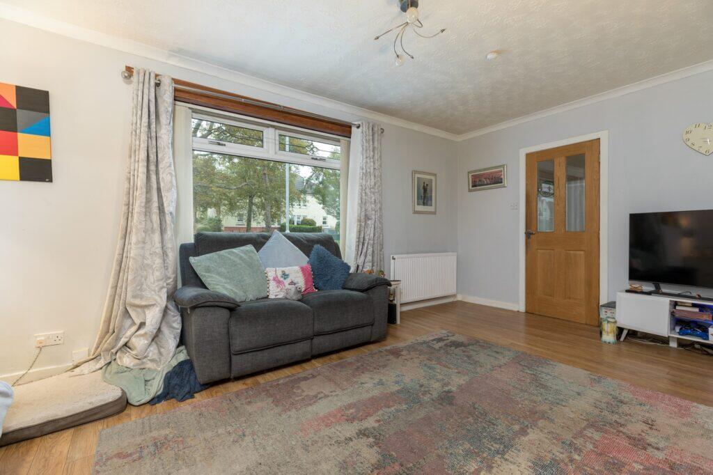 Cartside Road, Busby photo 3