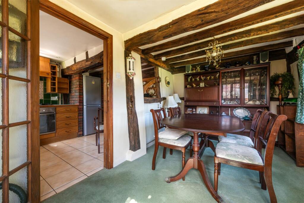 House in Redhill - View 5