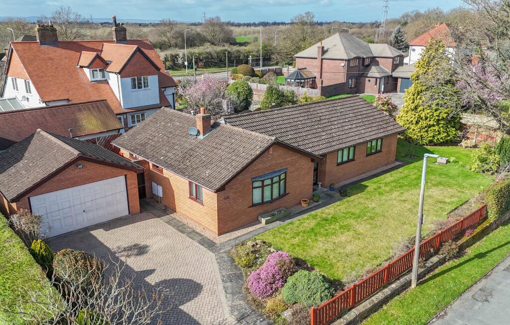 Main image of property: Linksway, Upton, Chester