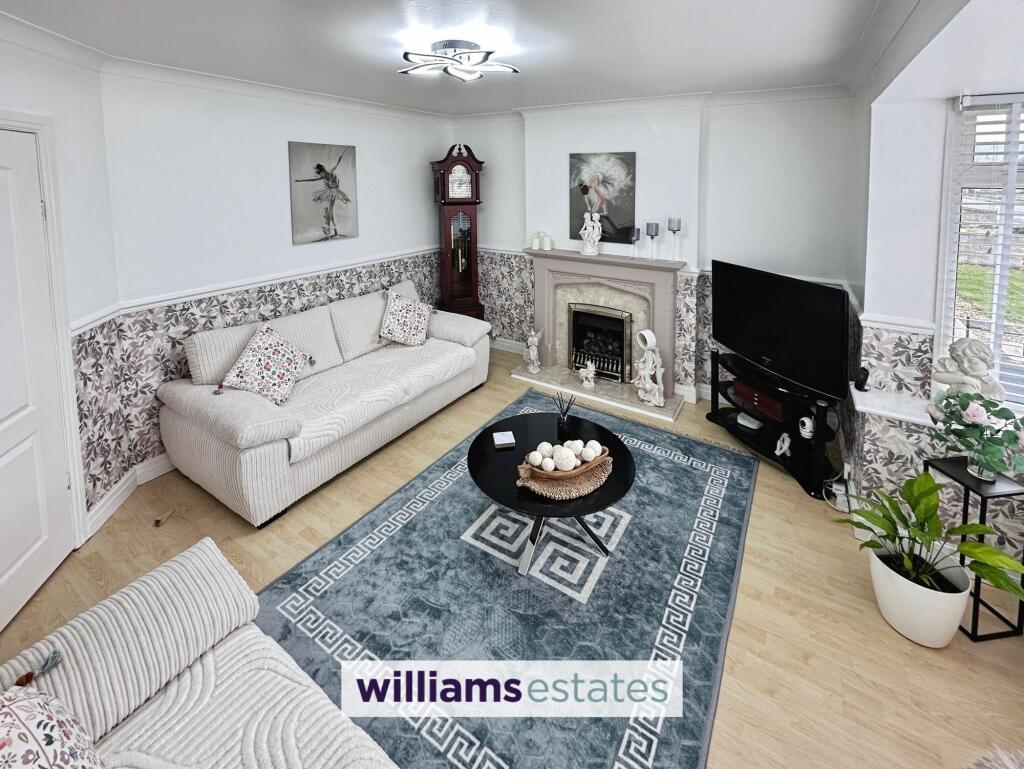 Salisbury Drive, Prestatyn, LL19 photo 4