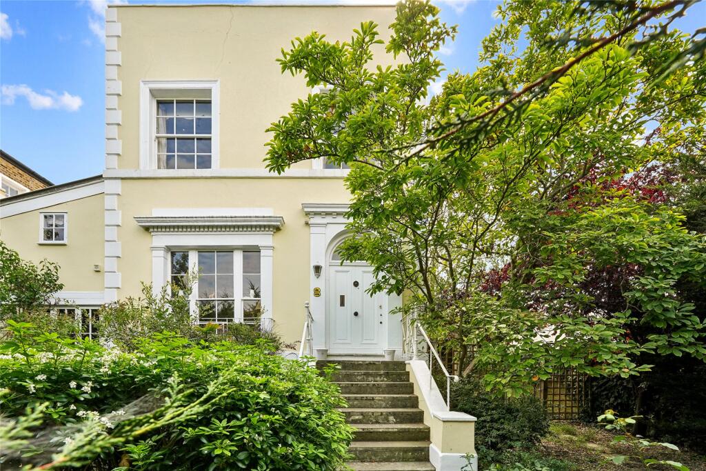 Main image of property: Sheen Road, Richmond, TW9