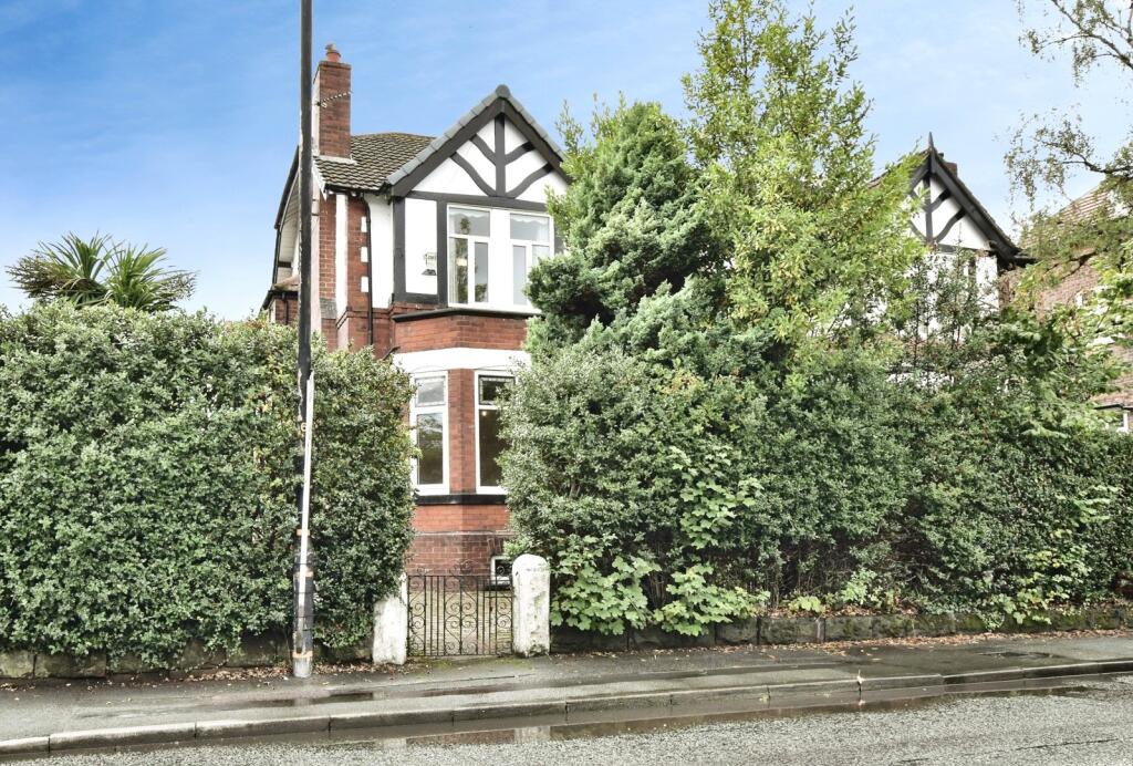 House in Trafford, Greater Manchester - More