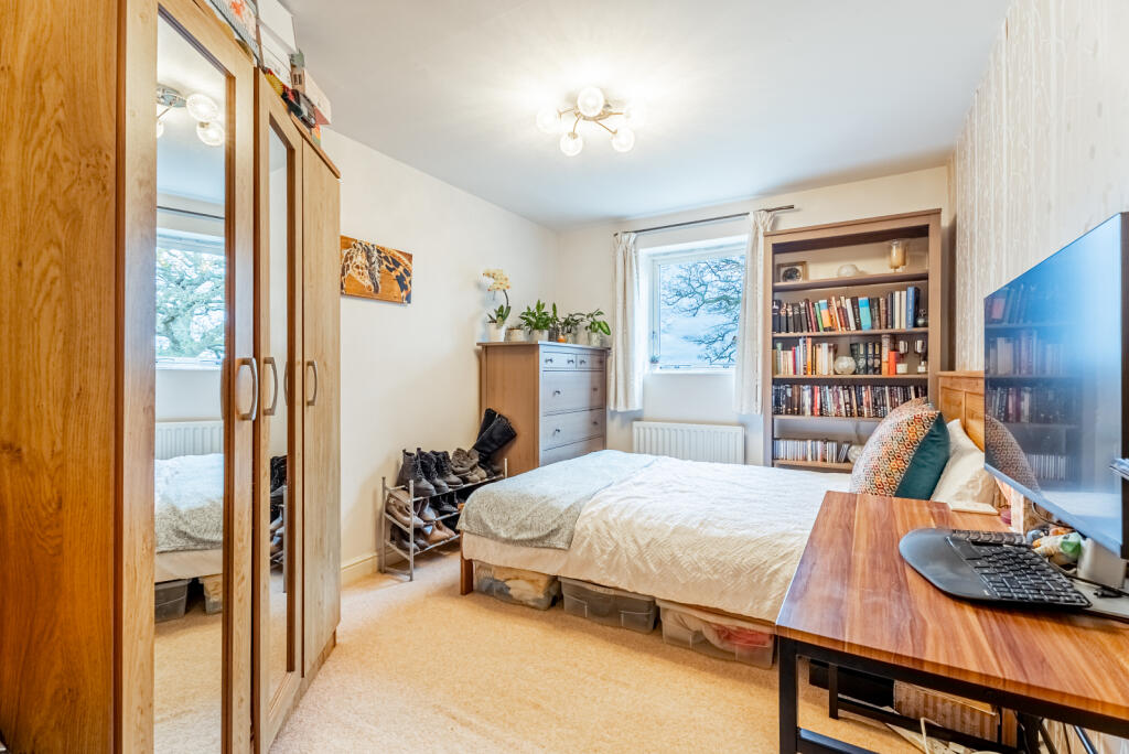 Additional image 8 of Astwick Manor, Coopers Green Lane, Hatfield, Hertfordshire, AL10