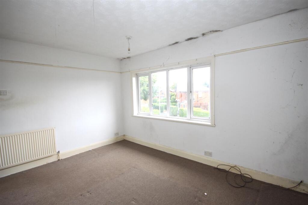 Latham Avenue, Ormskirk photo 3