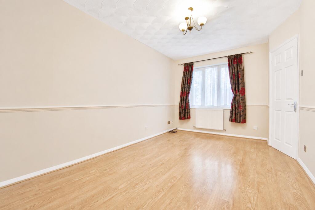 House in Northampton - View 5