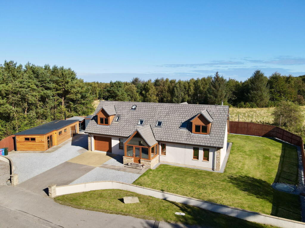 Main image of property: 2 Fairway Gardens, Kinloss, Forres, IV36 2UA