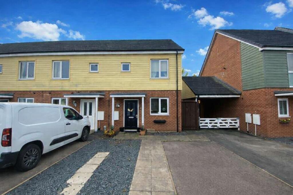 2-bed terraced on Lime Pit Lane, Cannock, Staffordshire, WS11, £220,000