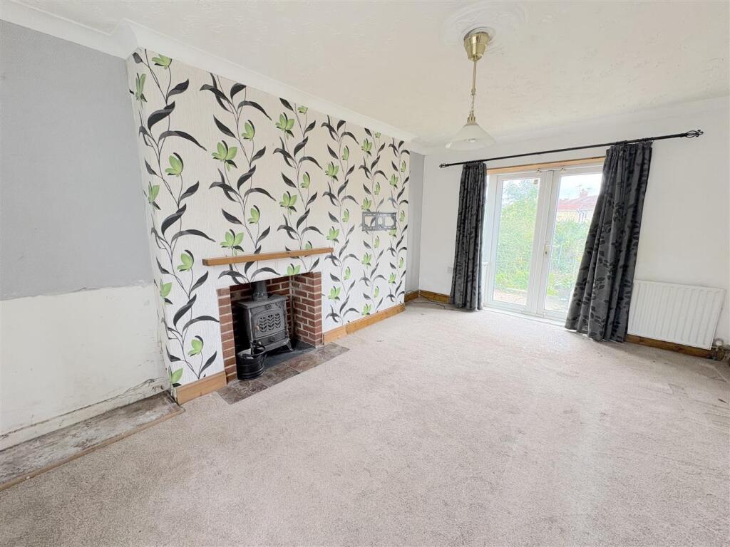 House in Mansfield, Warsop - View 2