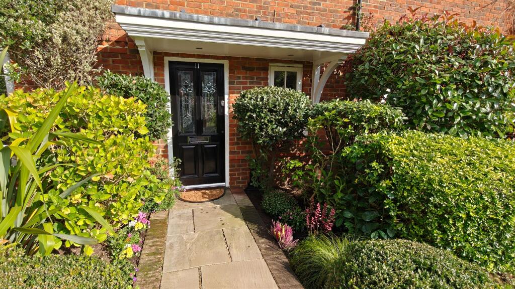 Additional image 20 of The Courtyard, Bedwell Park, Essendon, AL9