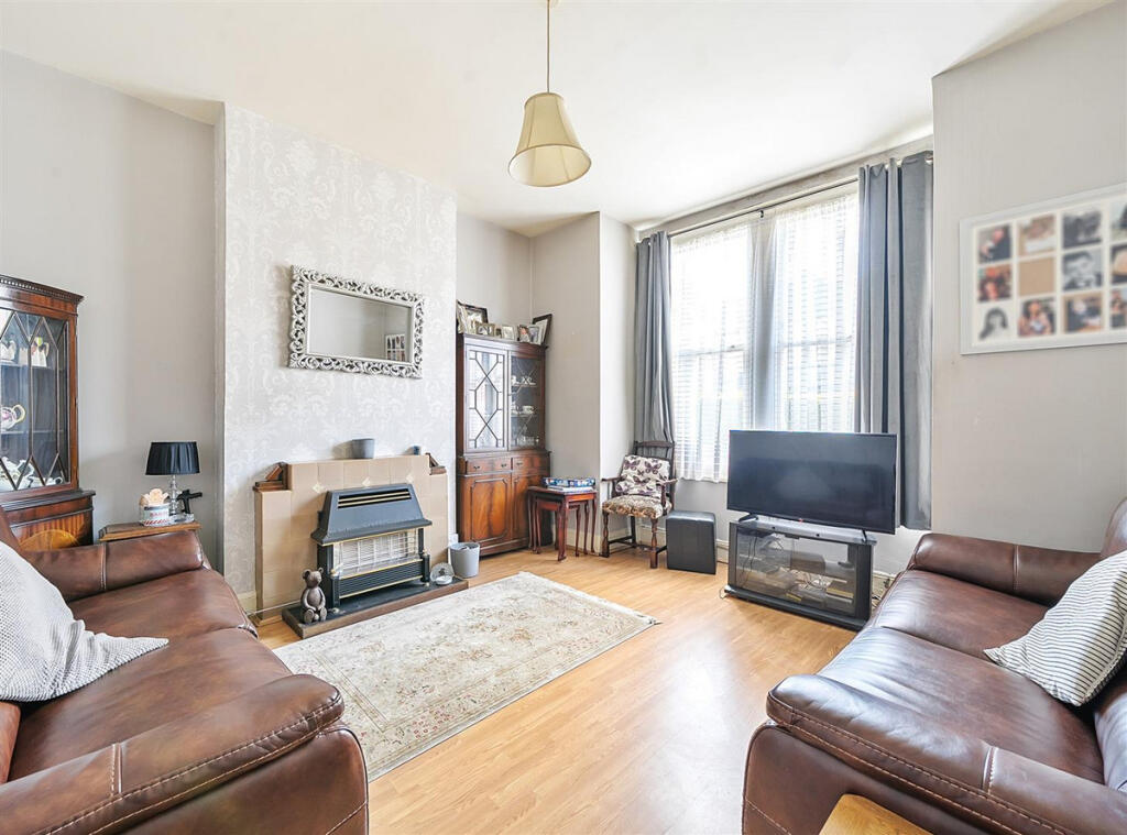 House in London, Leyton - View 2