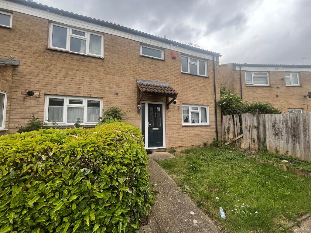 3-bed terraced on Northmead Road, Slough, £400,000