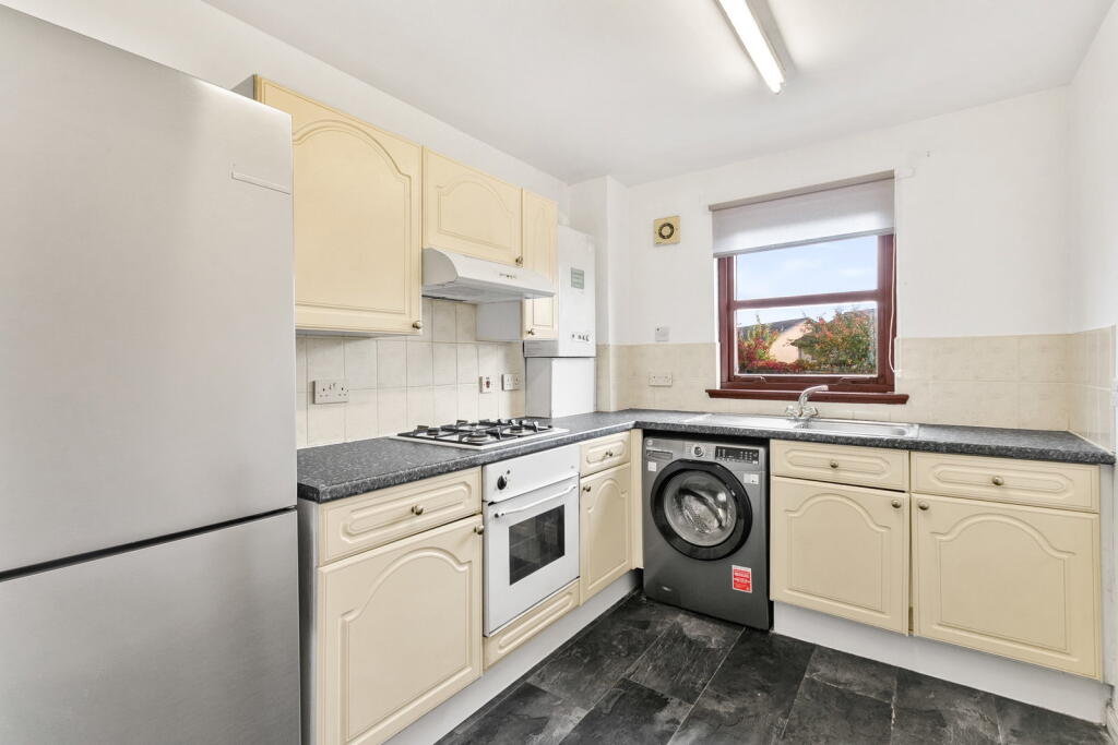 Apartment in Blantyre, Greenhall Village, High Blantyre - View 5