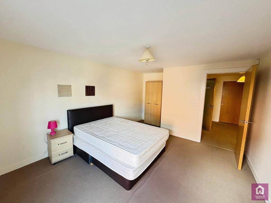 Apartment in Trafford, Greater Manchester - View 4