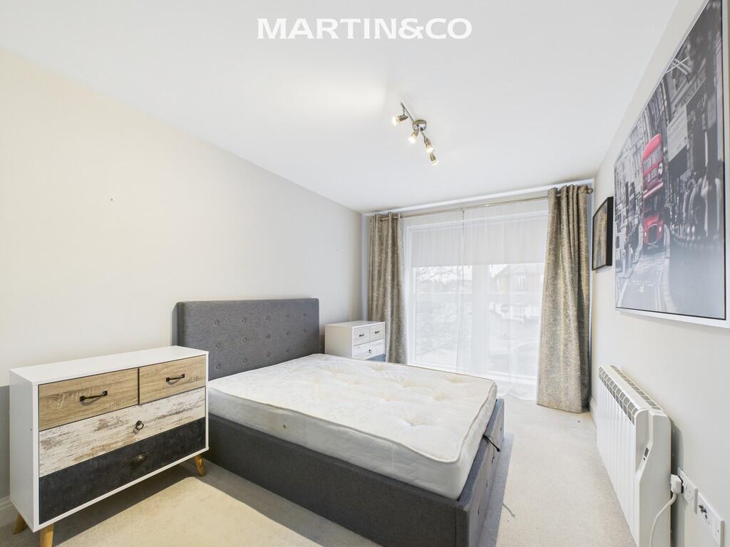 Apartment in Runnymede, Egham - View 4