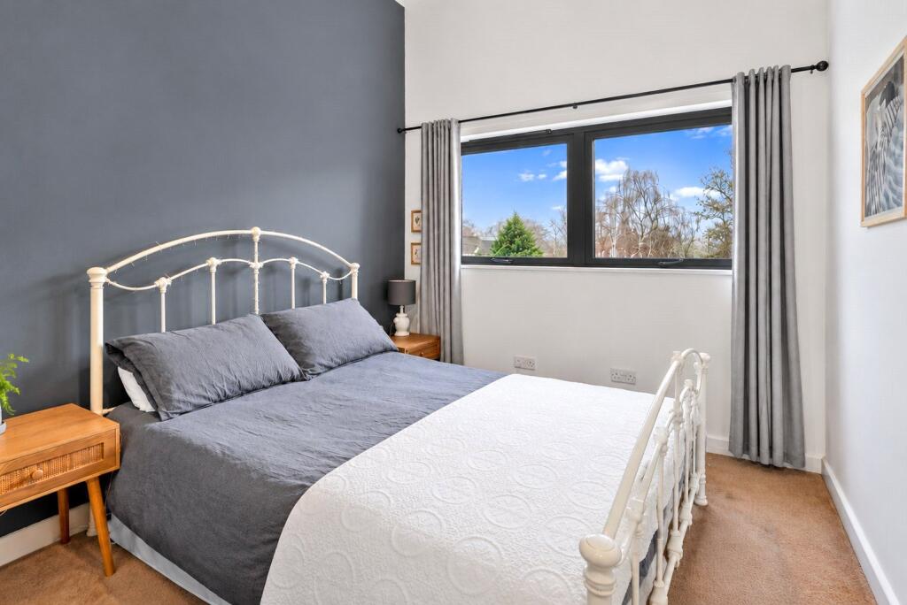 Apartment in London, Plaistow - More