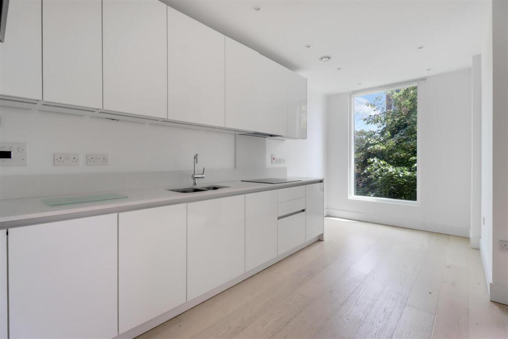Apartment in London - View 4
