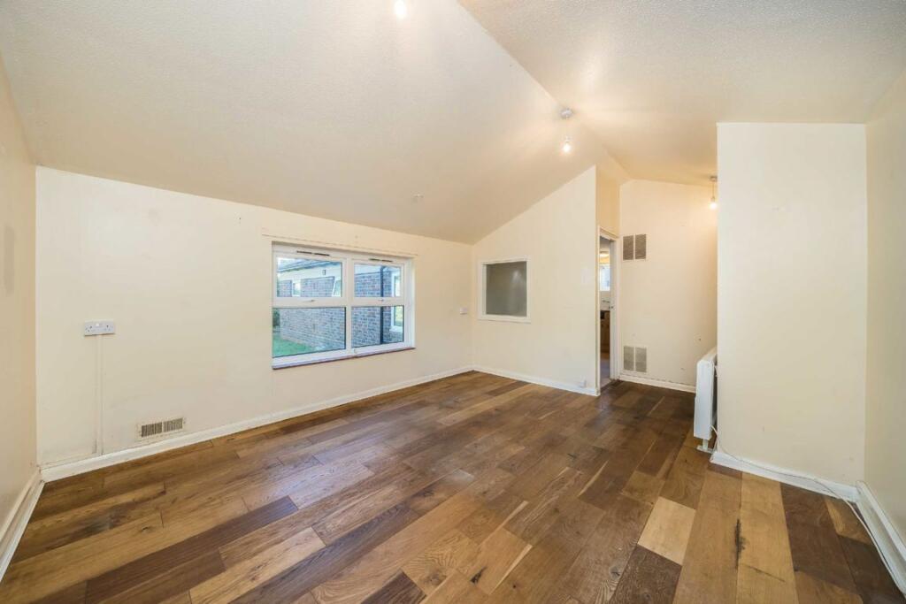 House in Richmond, Petersham - View 3