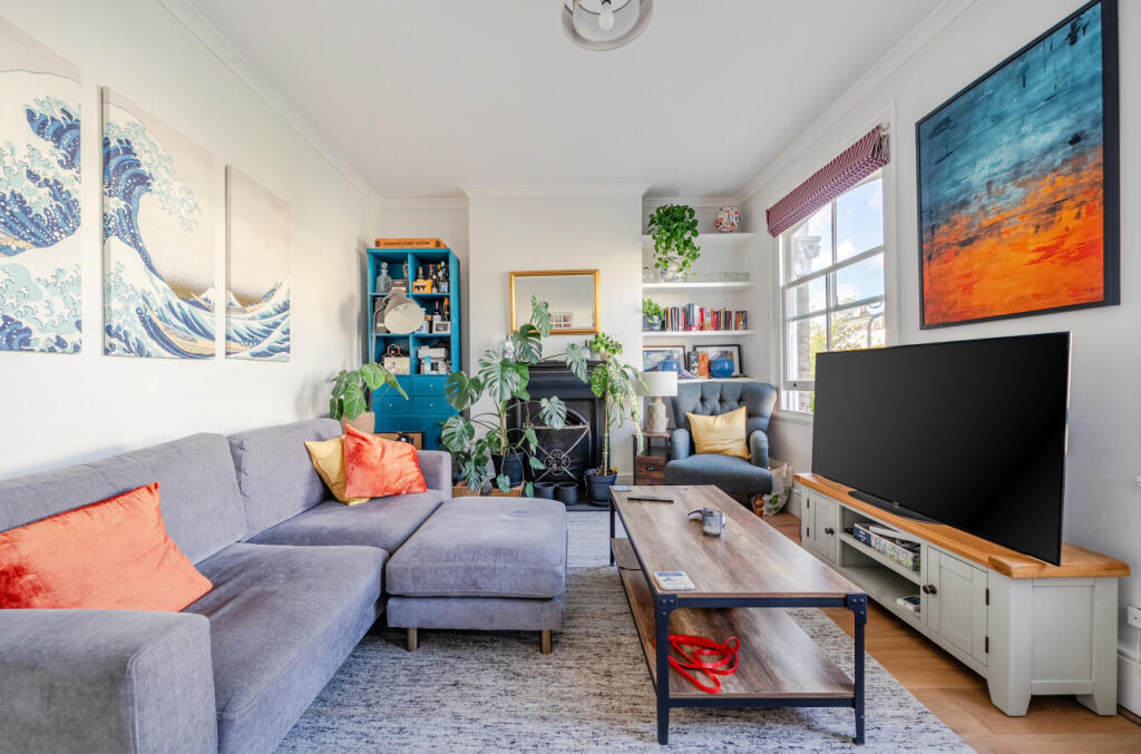 Apartment in London - More