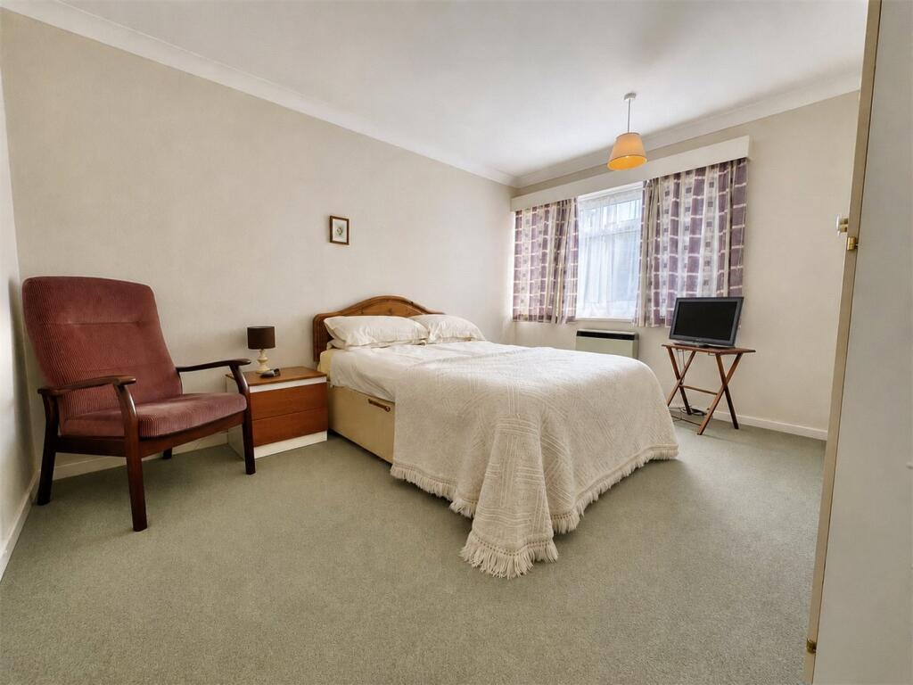 Apartment in Bournemouth - View 3