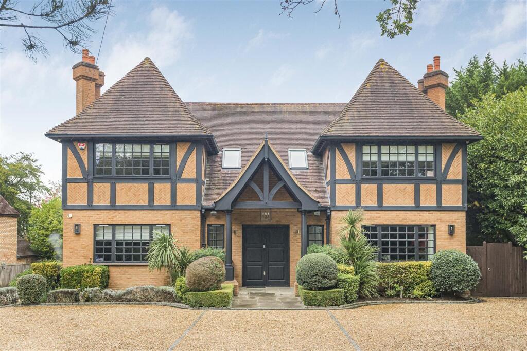 Main image of property: Barnet Road, Arkley