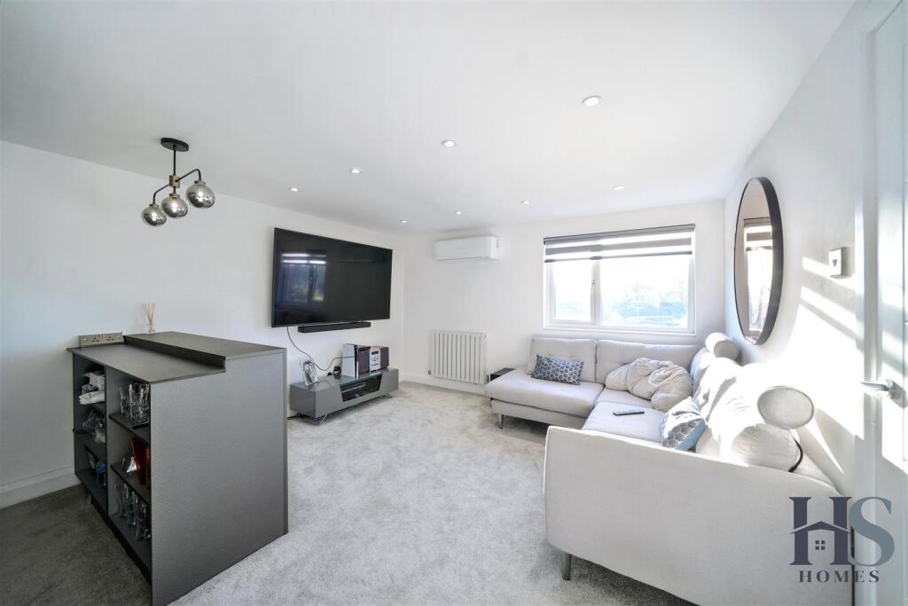 Additional image 35 of Shakespeare Drive, Shirley