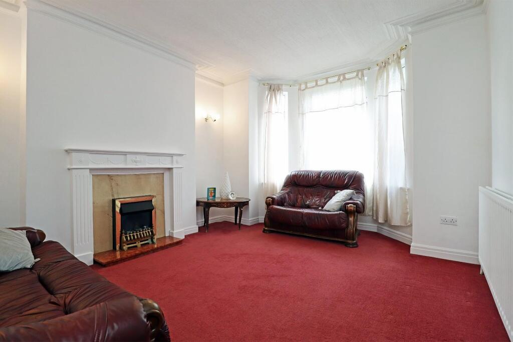 House in Trafford, Greater Manchester - More