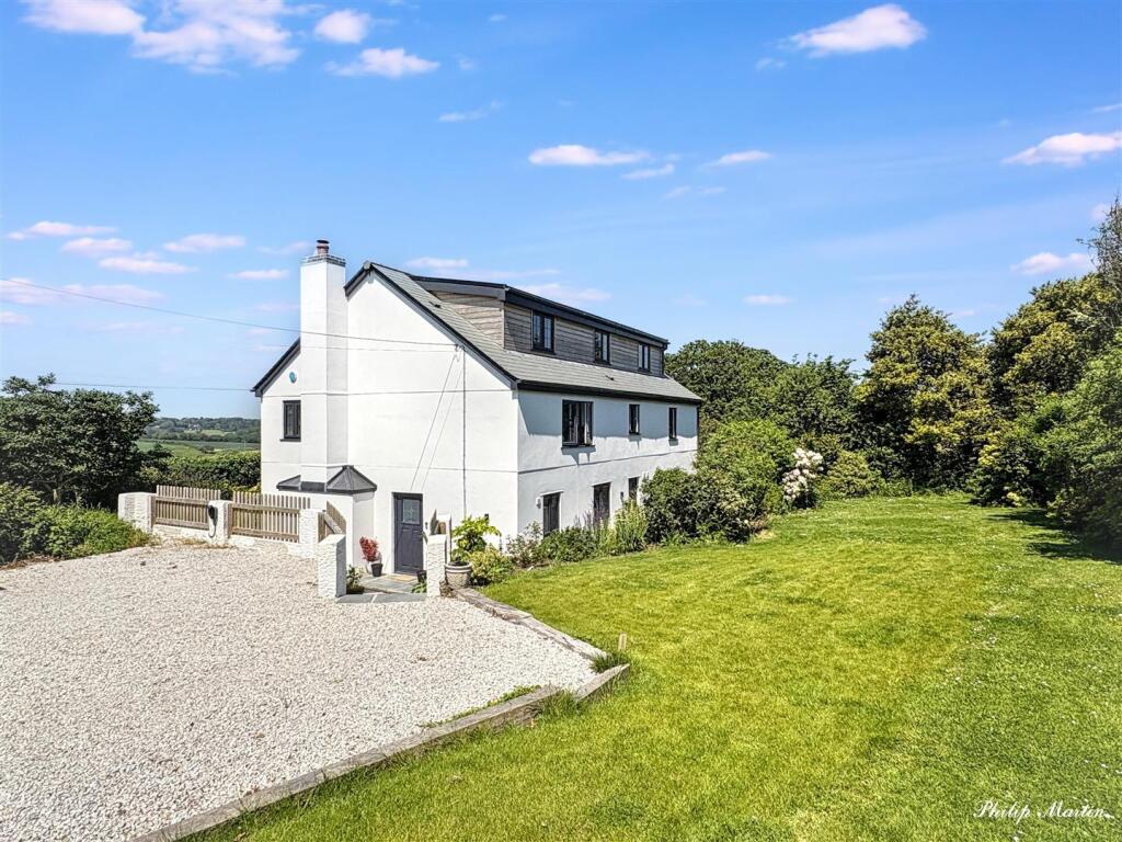 Main image of property: Tregony, Truro