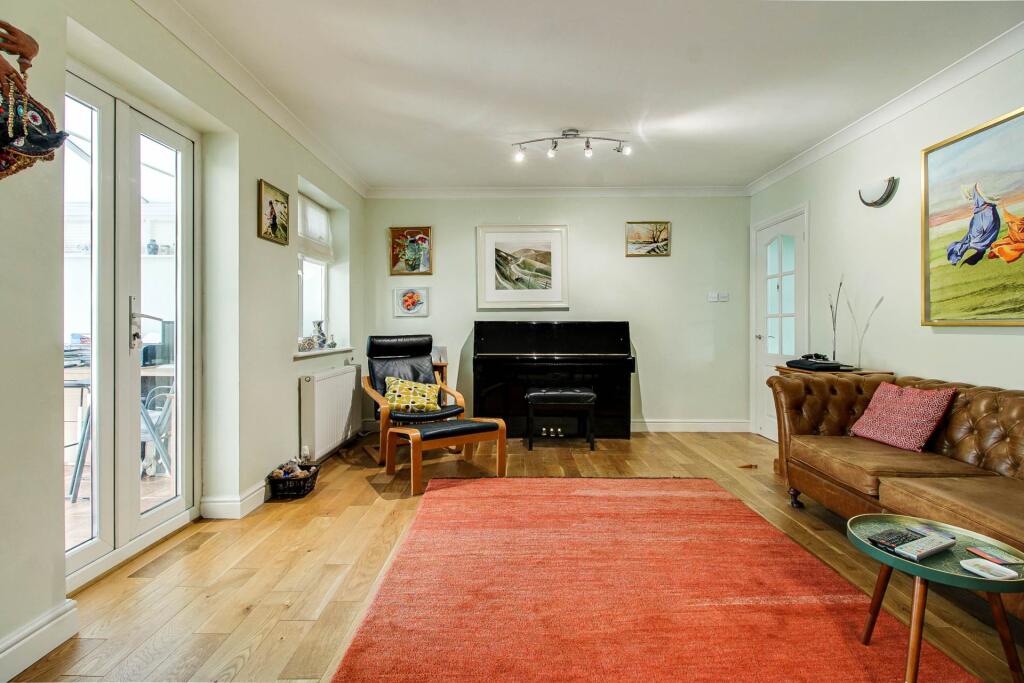House in Brighton - View 3