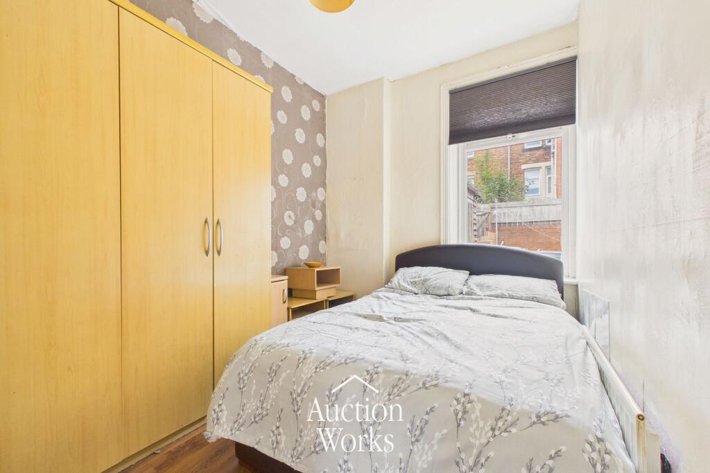 Apartment in Newcastle upon Tyne - View 4