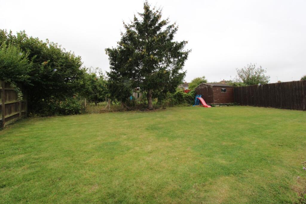 Dagnall Road, Olney photo 3