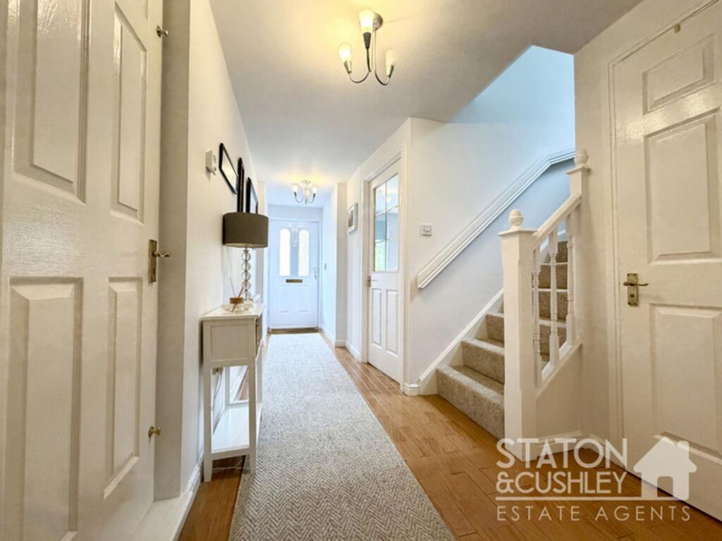 House in Mansfield, Nottinghamshire - View 2