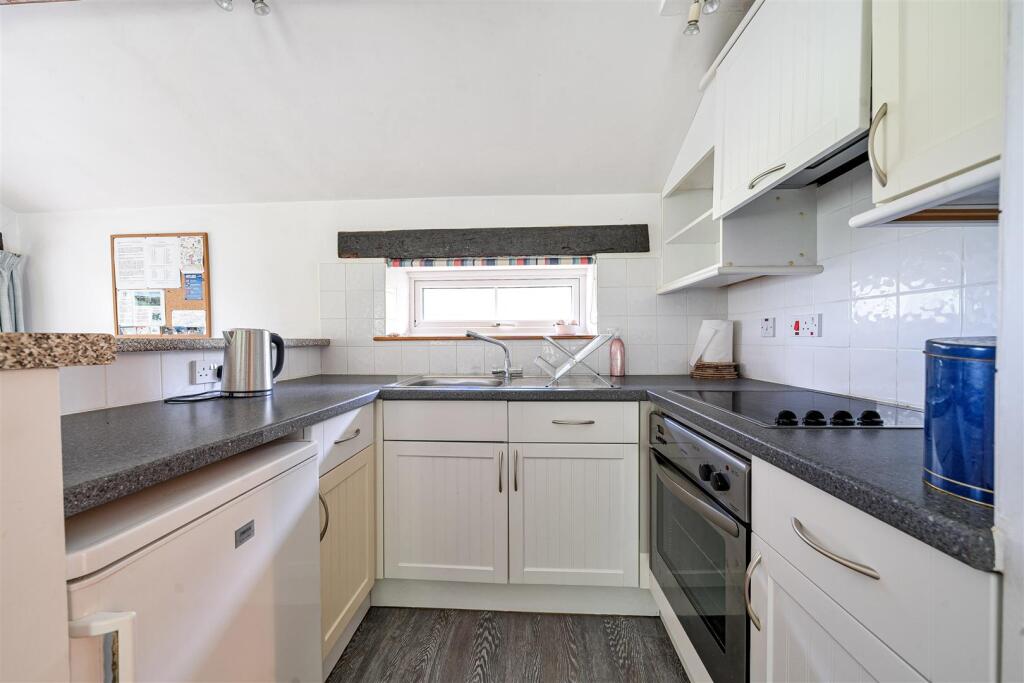 House in Crackington Haven, St Gennys - View 4