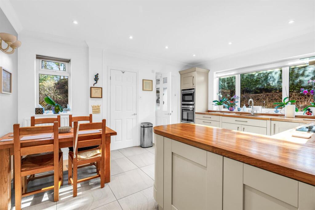 Additional image 7 of Canonsfield Road, Welwyn