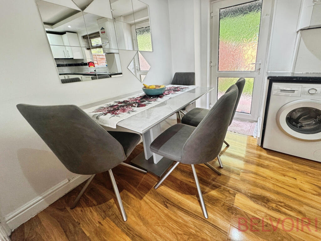 House in Wellingborough, Glenvale Park - View 4