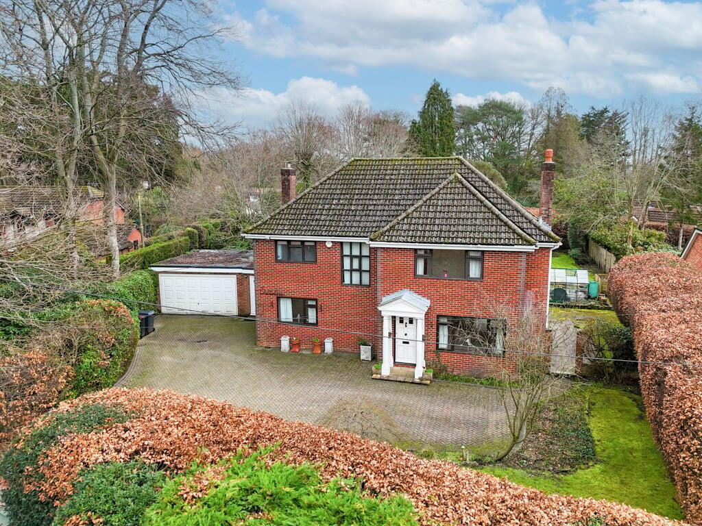 Main image of property: Whinwhistle Road, East Wellow, Romsey, SO51