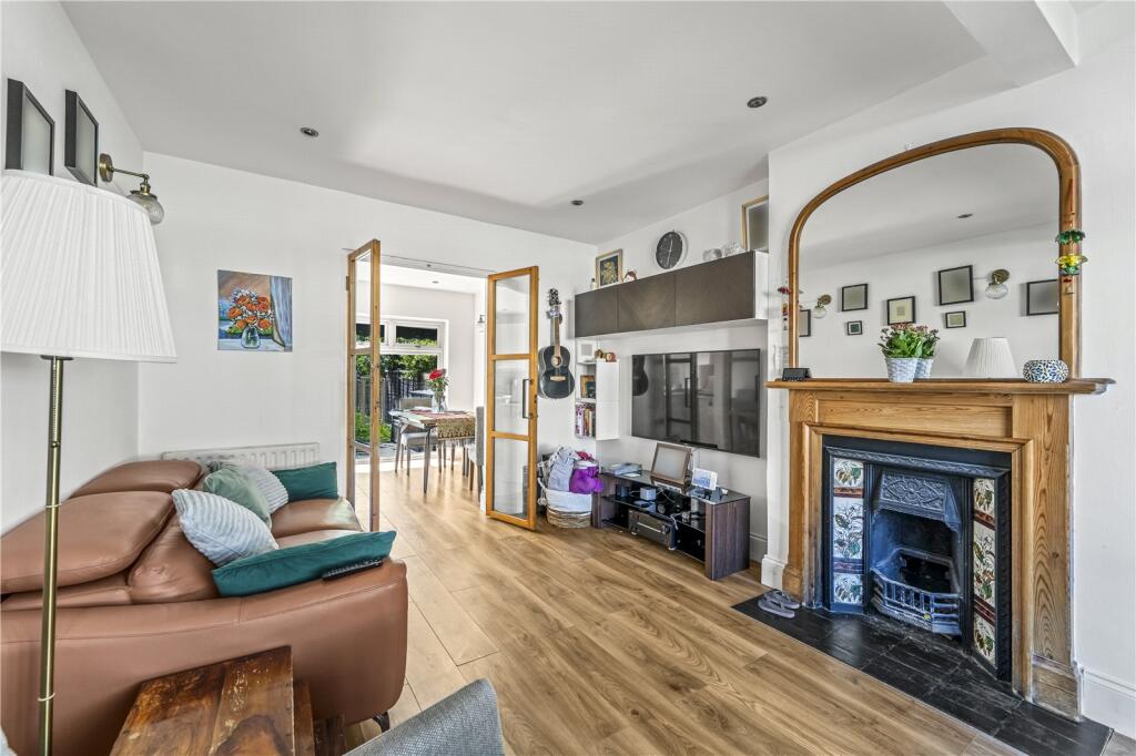 Warren Road, Twickenham, TW2 - View 3