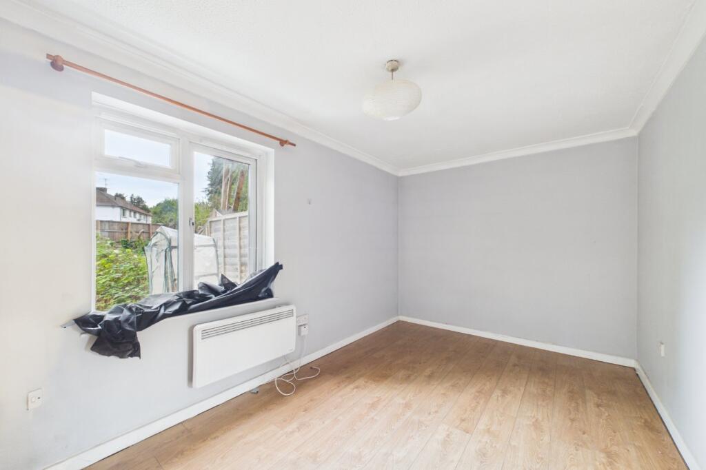 Apartment in Reading - View 4