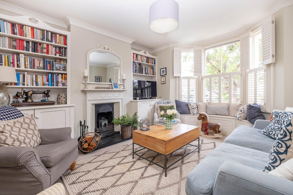 House in Kingston upon Thames - View 2