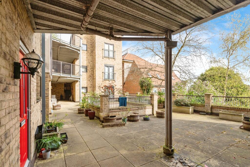 Property photo 11