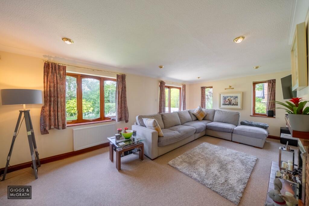 House in Huntingdonshire, St Ives - View 3
